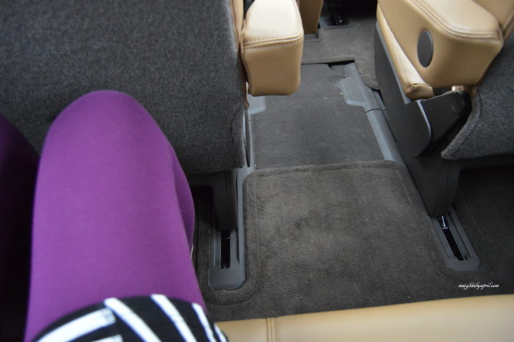 buick enclave third row leg room