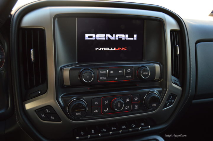 2016 Sierra Denali Nav screen