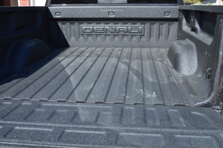 GMC Sierra Denali Bed