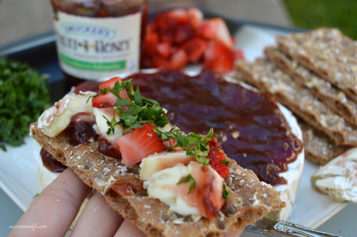 baked brie with smucker's strawberry jalapeno